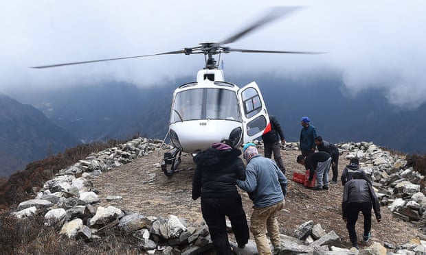 helicopter ride to mount everest